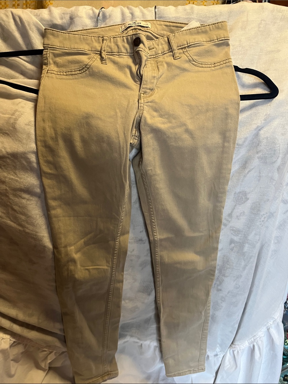 Hollister Women's Skinny Jeans in Light Beige